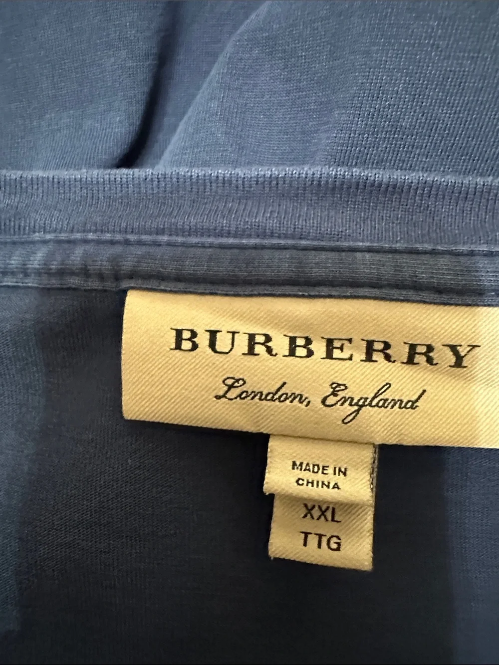 Navy Burberry VNeck Shirt Sleeve Tee XXL